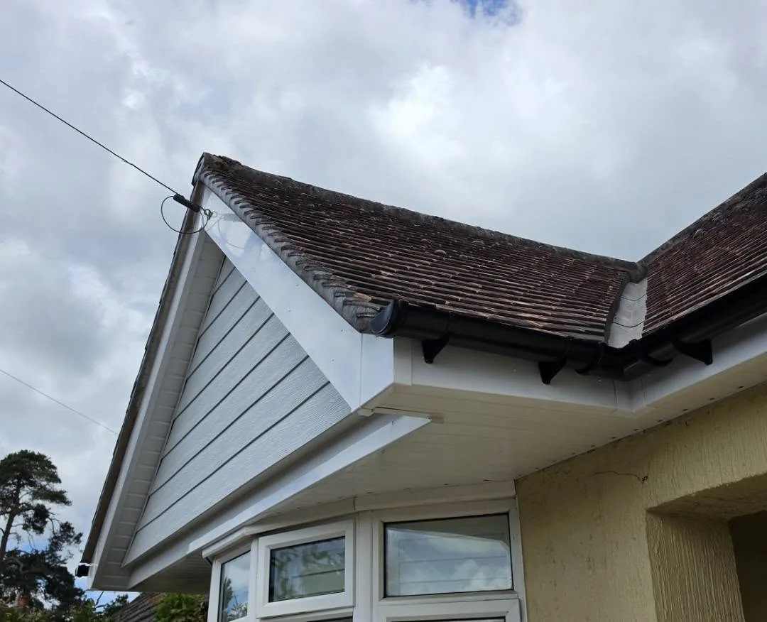 Guttering and roofline work